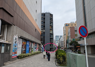 関内駅からの道のり4